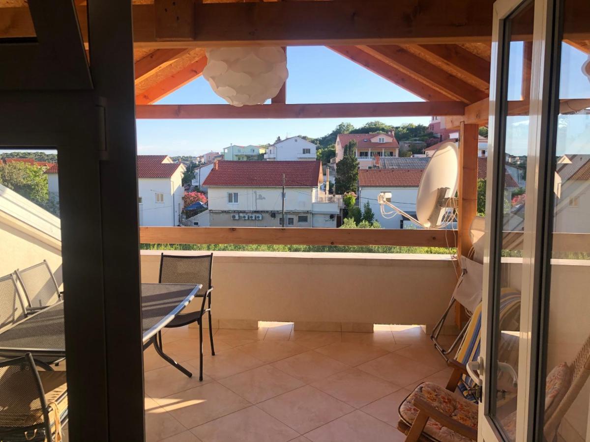Apartments Adriatic Rab Palit Екстер'єр фото