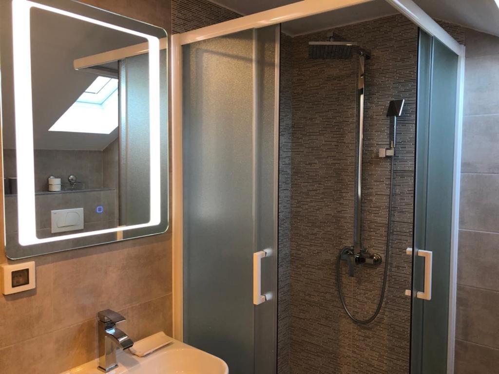 Apartments Adriatic Rab Palit Екстер'єр фото