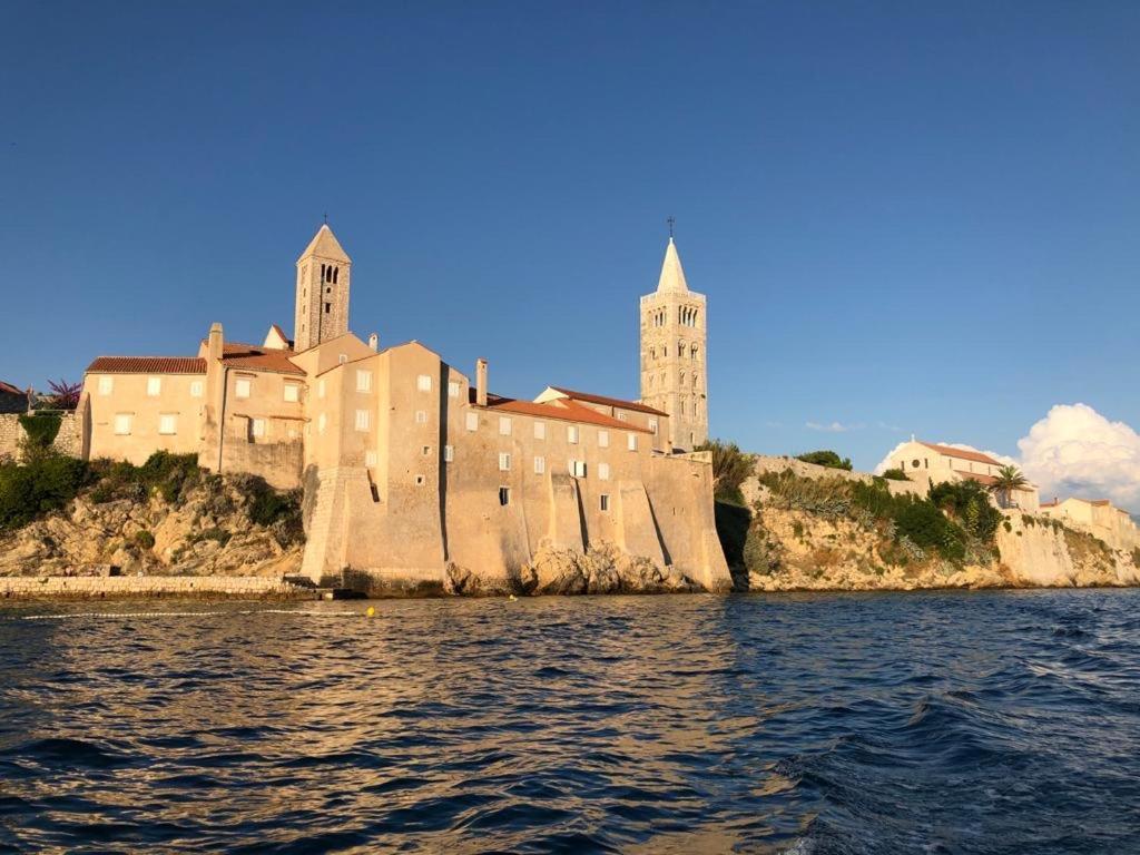 Apartments Adriatic Rab Palit Екстер'єр фото